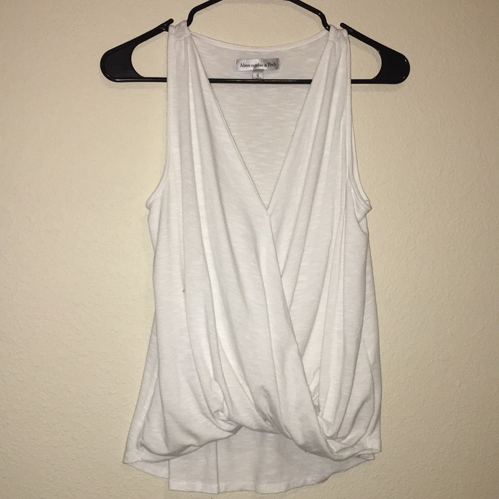 Low dip v-neck white Abercrombie top